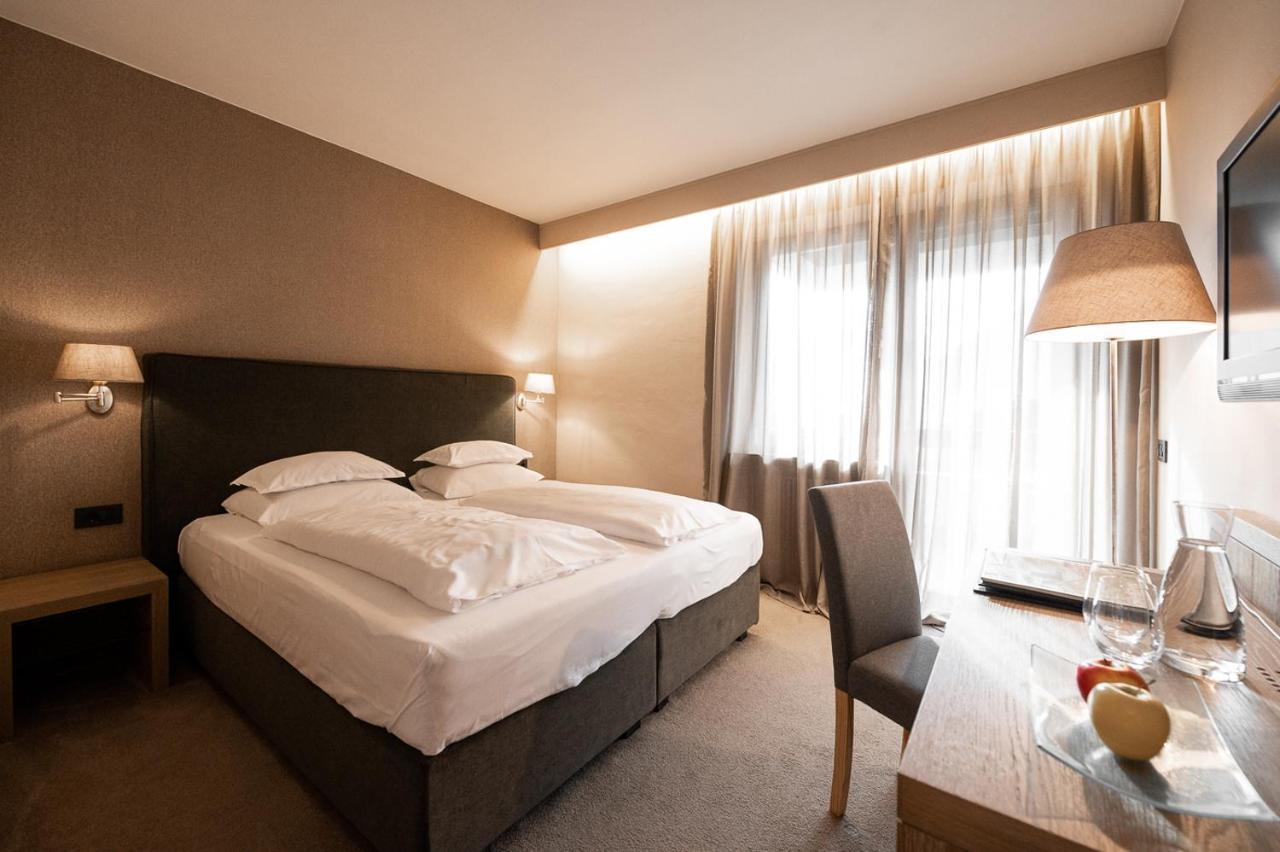 Hotel Pollinger メラーノ エクステリア 写真