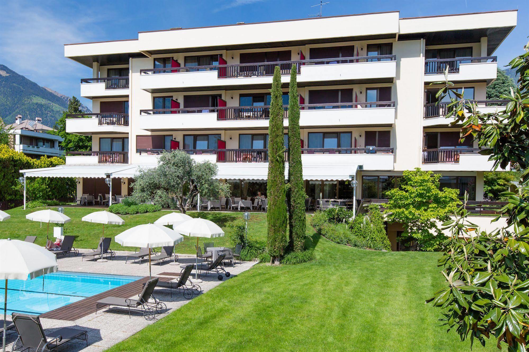 Hotel Pollinger メラーノ エクステリア 写真